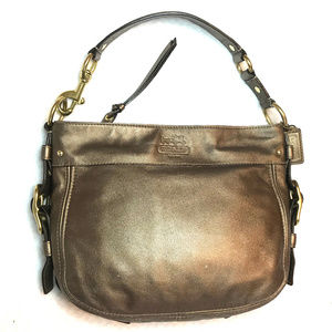 Auc Coach Pearlized shoulder bag